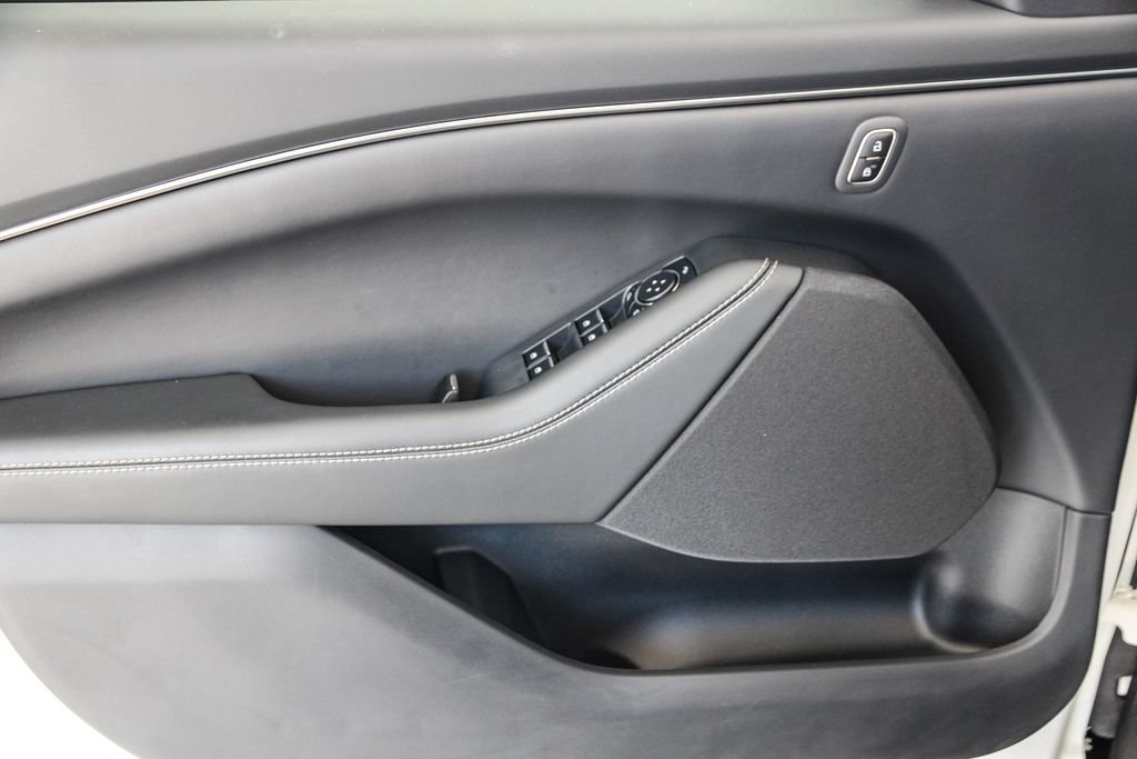 New 2026 Ford Mustang Mach-E Select RWD image 21