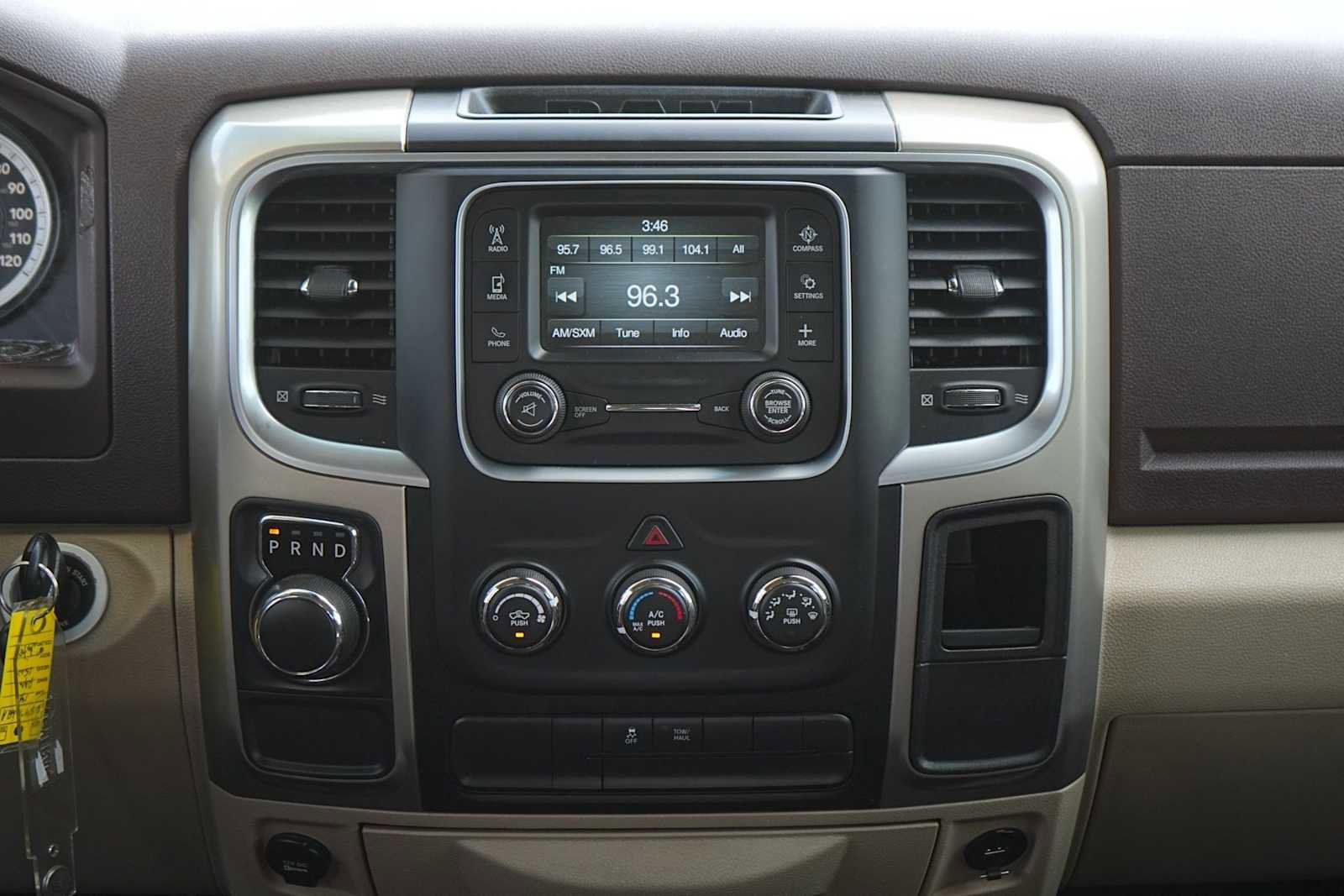 Used 2014 RAM 1500 Classic SLT image 19