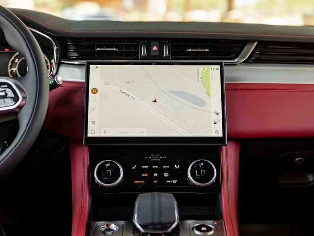 New 2026 Jaguar F-PACE R-Dynamic S AWD/4WD image 18