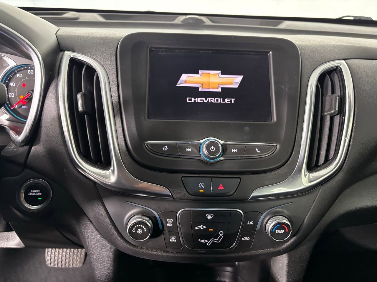 Used 2022 Chevrolet Equinox LT image 13
