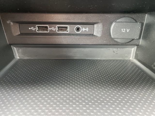 Used 2019 Volkswagen Tiguan SE w/ Panoramic Sunroof Package image 23