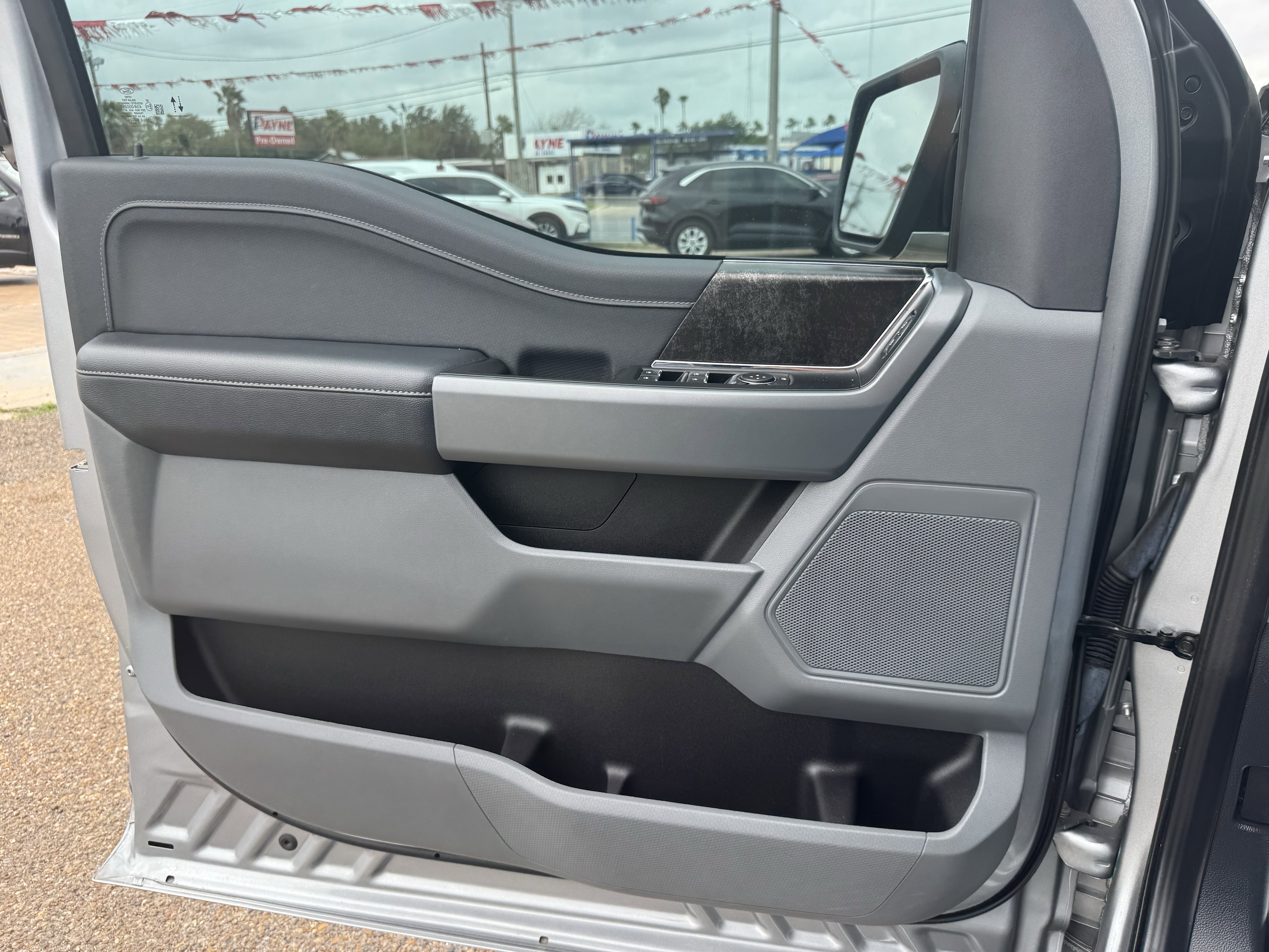 Used 2022 Ford F150 XLT w/ Equipment Group 302A High AWD/4WD image 19