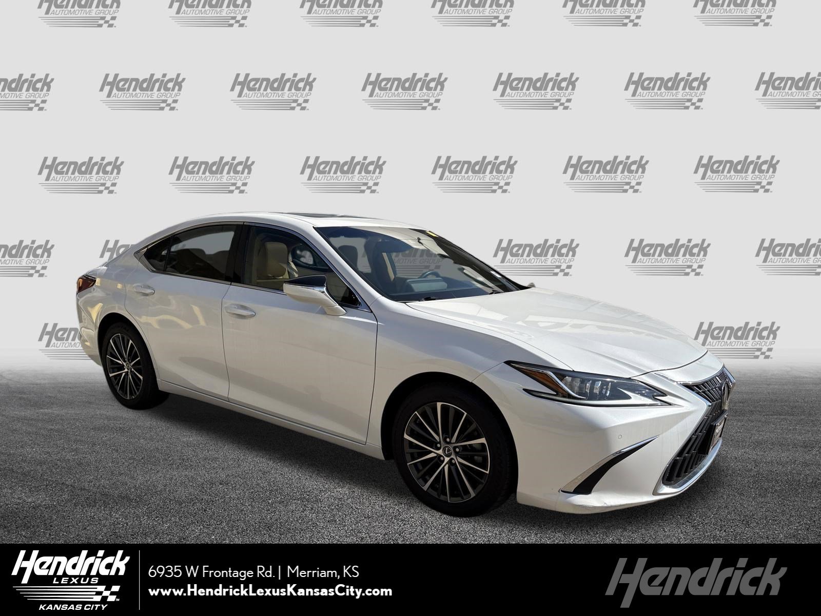 Certified 2022 Lexus ES 250 w/ Premium Package