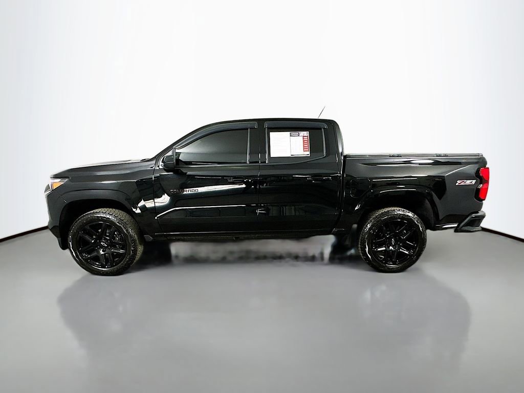 Used 2025 Chevrolet Colorado Z71 w/ Z71 Convenience Package 2 image 5