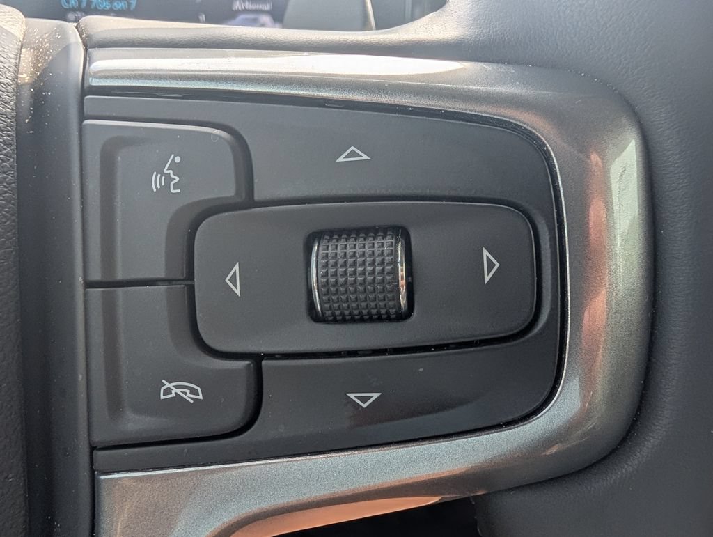 Used 2025 Chevrolet Silverado 1500 RST AWD/4WD image 18