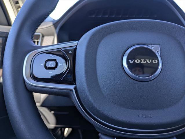 Used 2025 Volvo XC90 B6 Plus w/ Protection Package Premier image 14