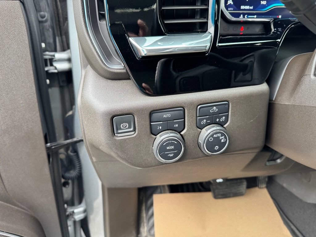 Used 2025 Chevrolet Silverado 1500 LT AWD/4WD image 12