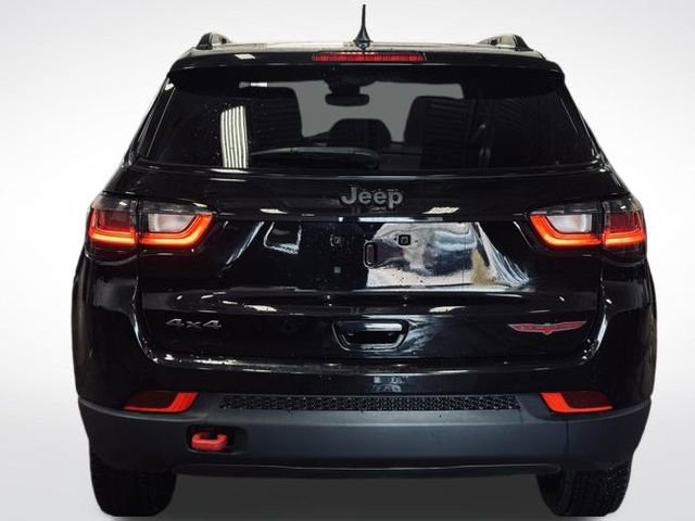 Certified 2022 Jeep Compass Trailhawk w/ Trailhawk Elite Group image 10
