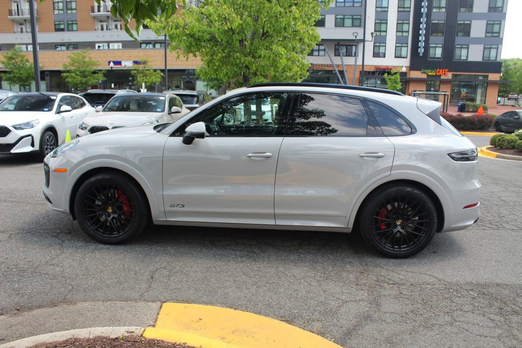 Used 2021 Porsche Cayenne GTS AWD/4WD image 5