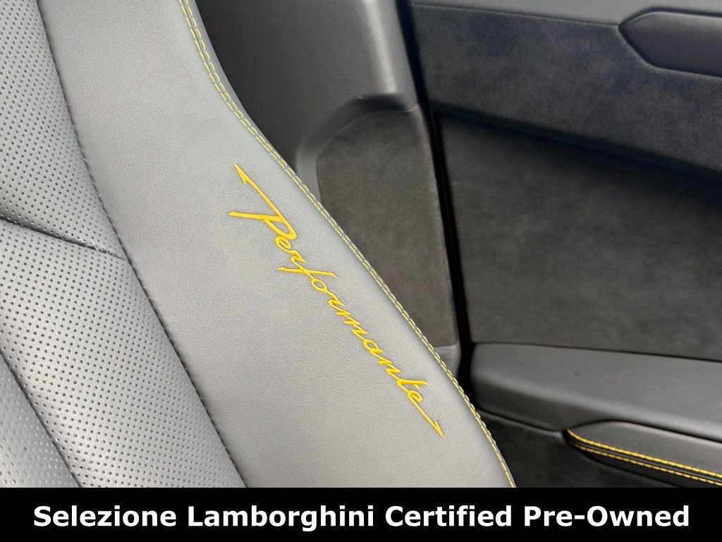 Used 2023 Lamborghini Urus Performante AWD/4WD image 42