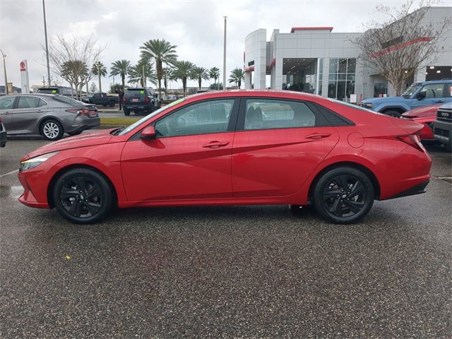 Used 2021 Hyundai Elantra SEL image 7