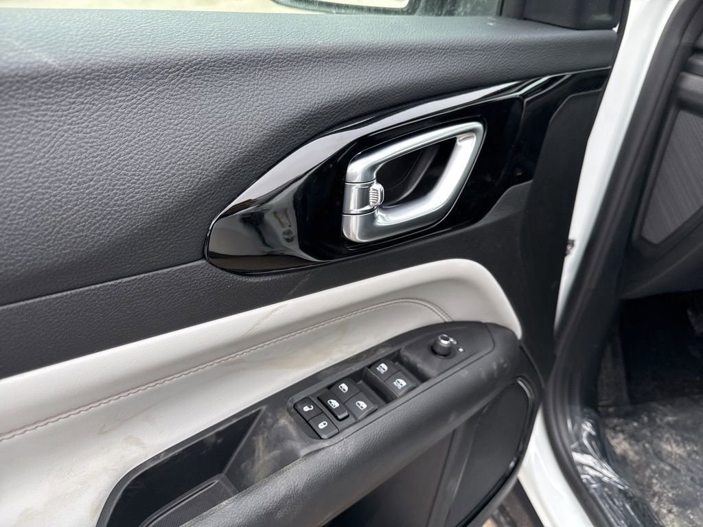 New 2026 Jeep Compass Limited image 19