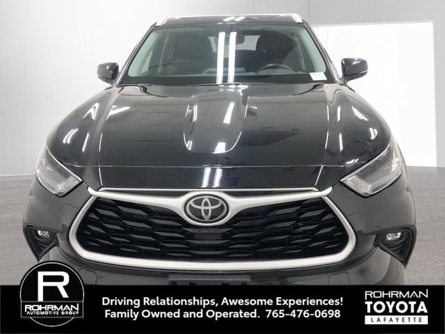 Used 2022 Toyota Highlander XLE AWD/4WD image 10