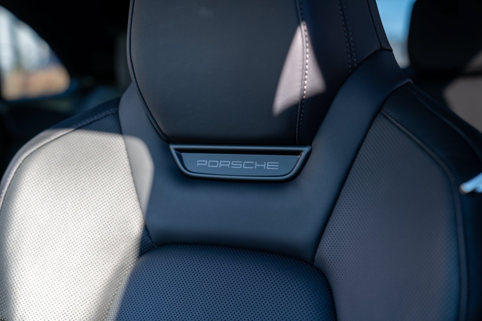 Certified 2026 Porsche Macan GTS Electric AWD/4WD image 13