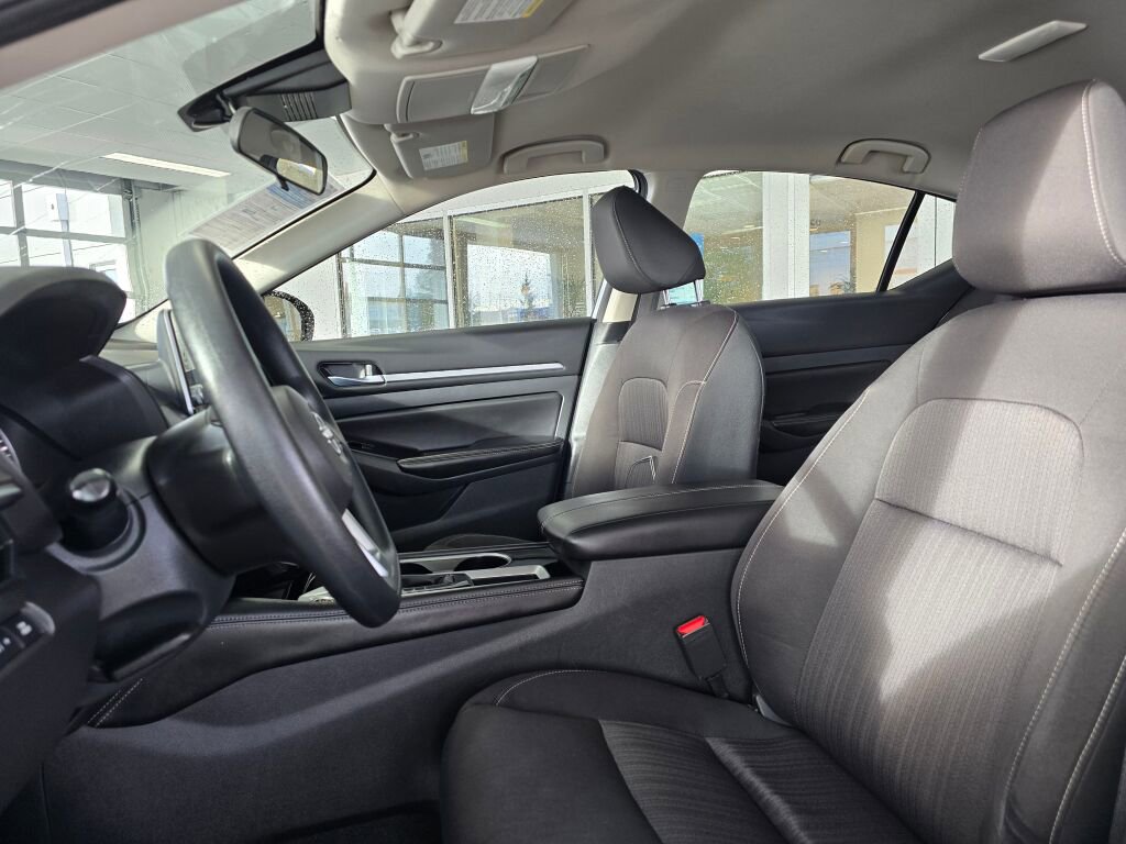 Used 2023 Nissan Altima 2.5 SV image 22