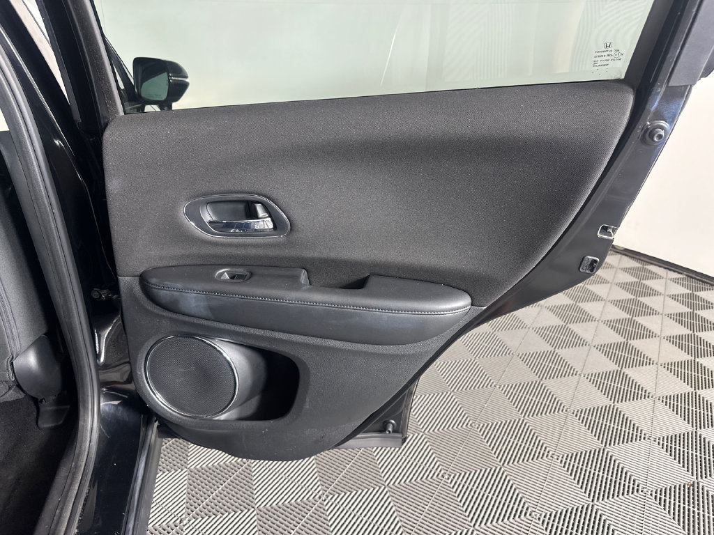 Used 2016 Honda HR-V EX image 16