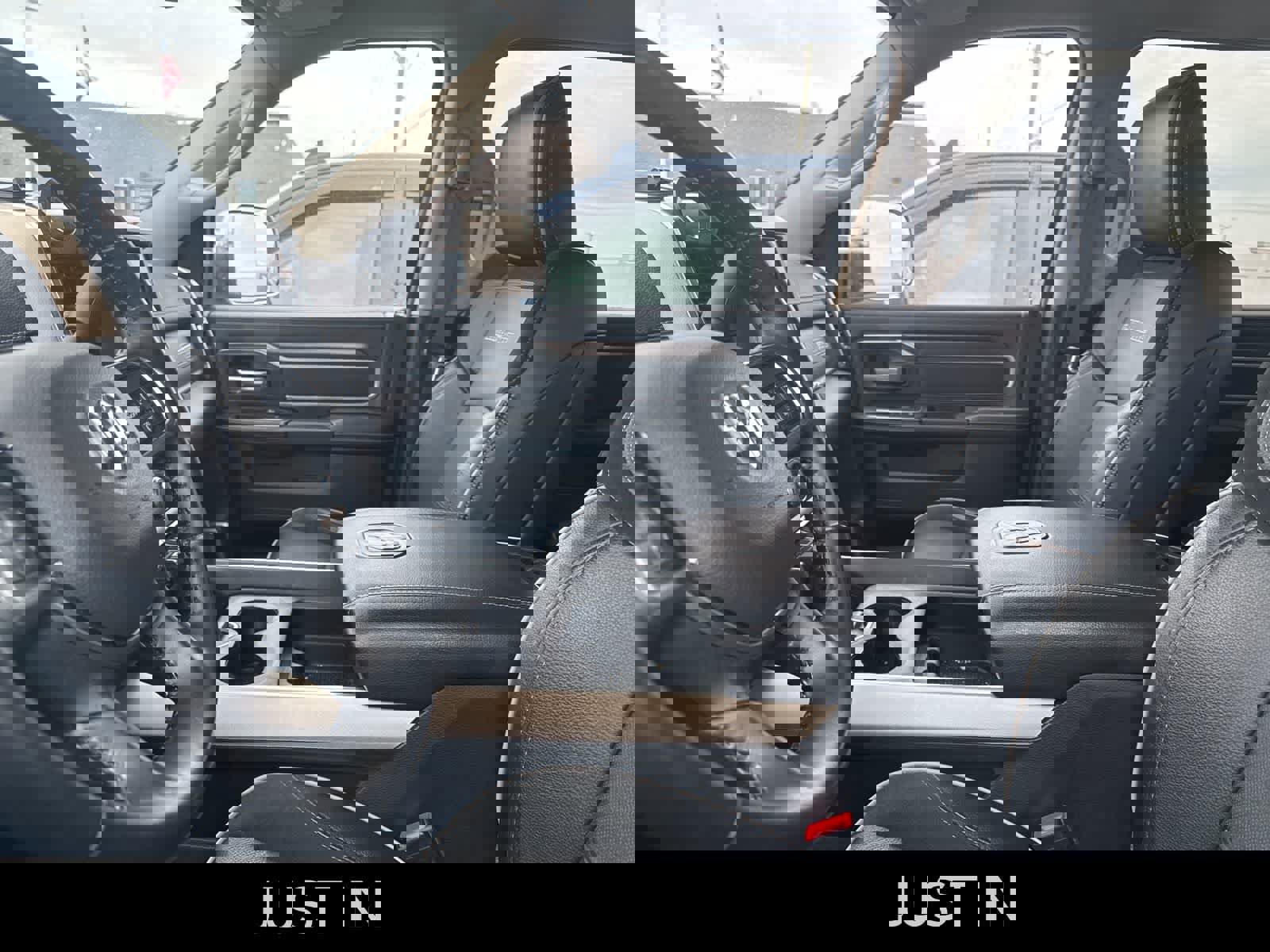 Used 2022 RAM 2500 Laramie w/ Chrome Appearance Group image 29