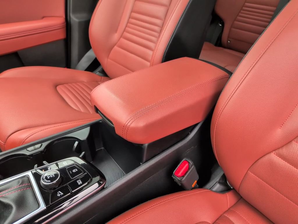 Used 2023 Kia Sportage SX image 29