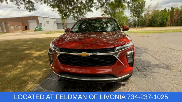 Certified 2024 Chevrolet Trax LT w/ Driver Confidence Package FWD image 3
