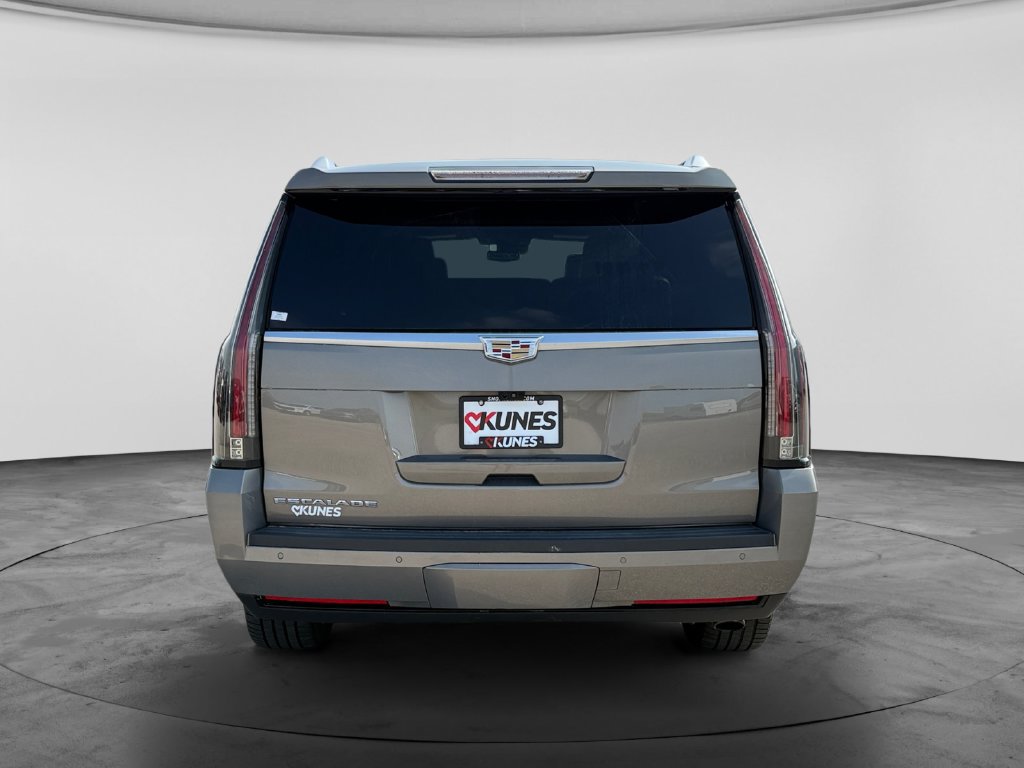 Used 2018 Cadillac Escalade ESV Platinum AWD/4WD image 8