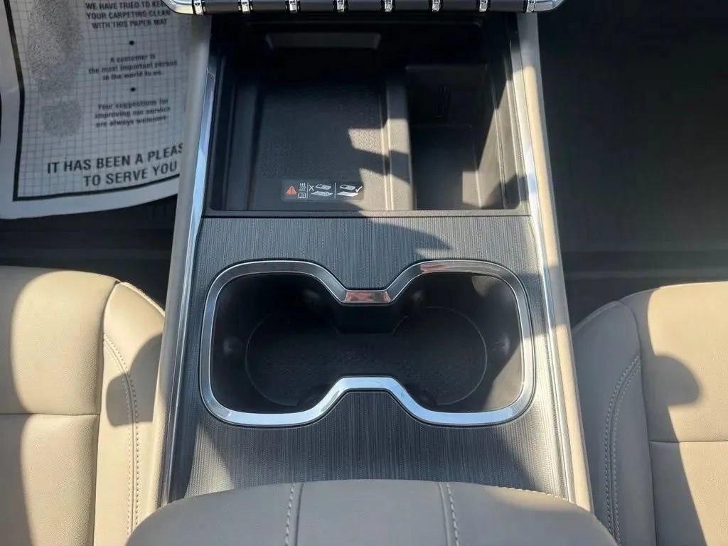 New 2027 GMC Acadia Elevation w/ Elevation Premium Package FWD image 27