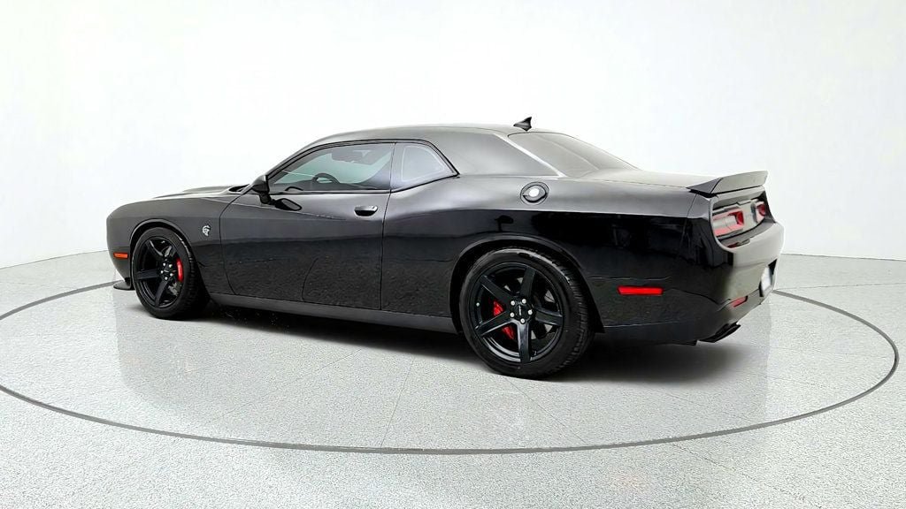 Used 2017 Dodge Challenger SRT Hellcat RWD image 7