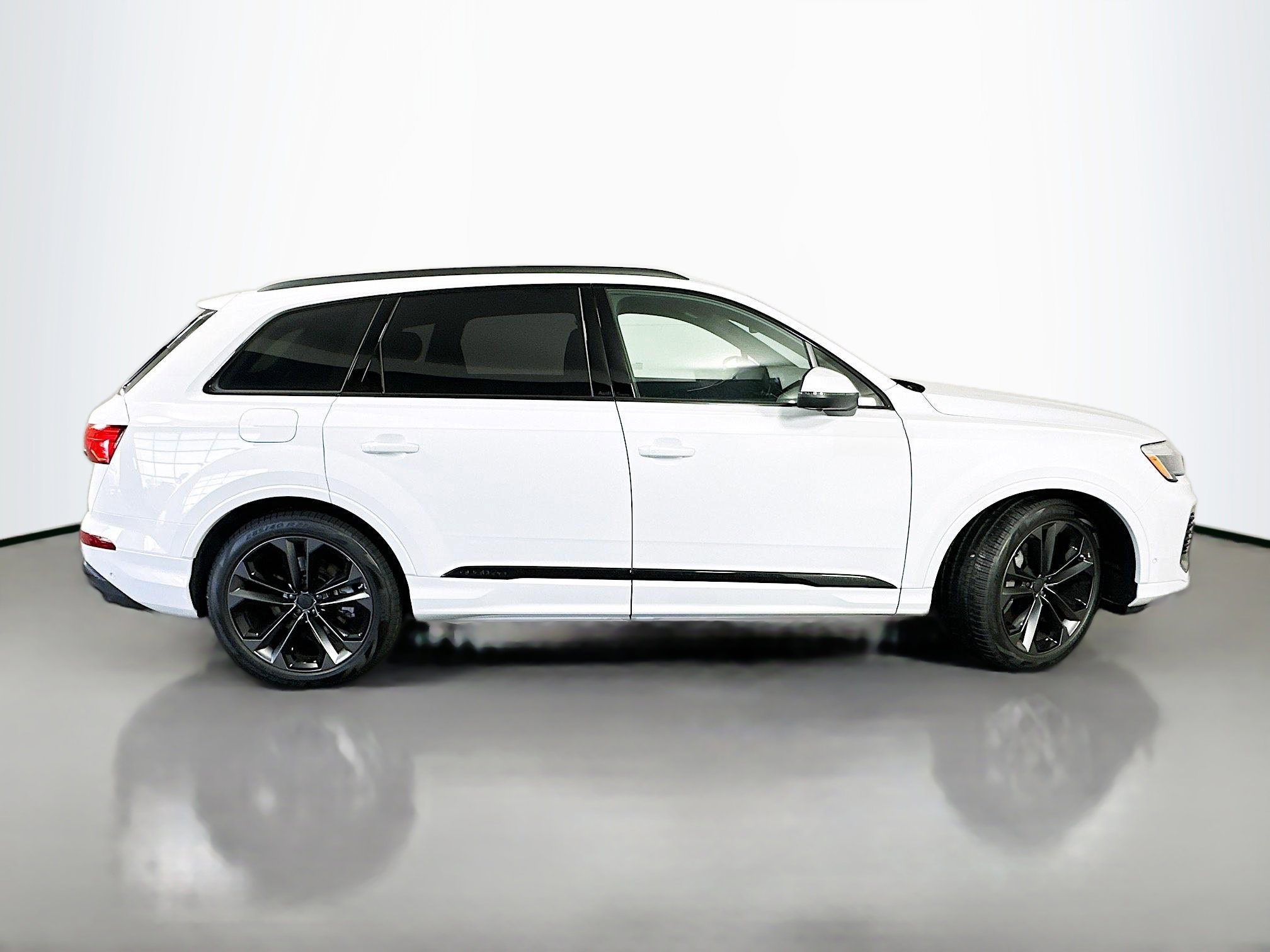 New 2026 Audi Q7 3.0T Premium Plus AWD/4WD image 8