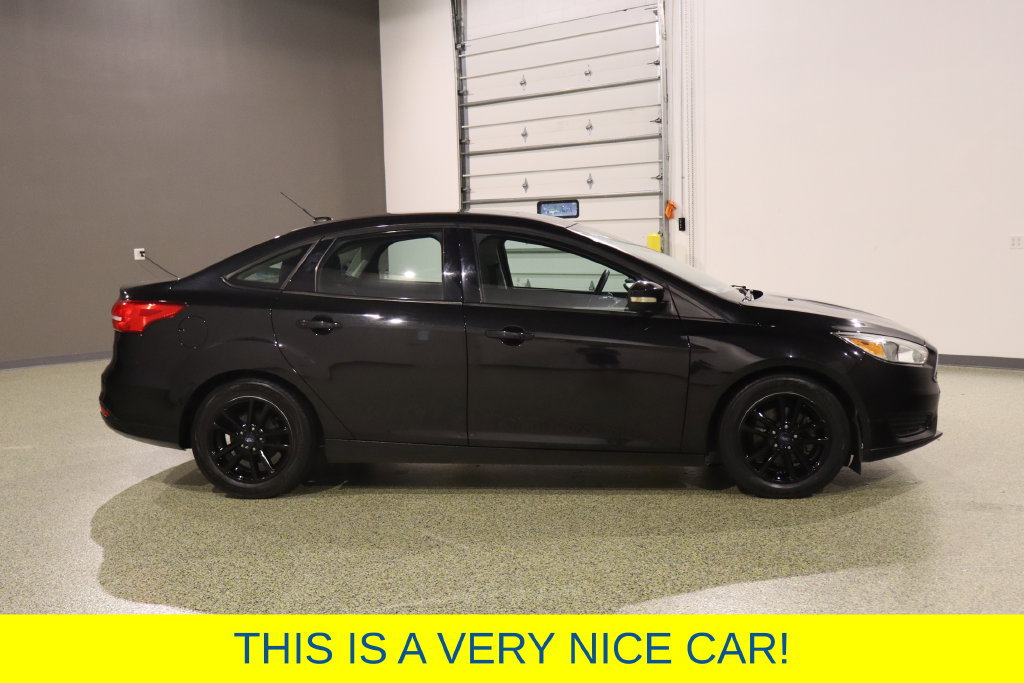 Used 2015 Ford Focus SE FWD image 11
