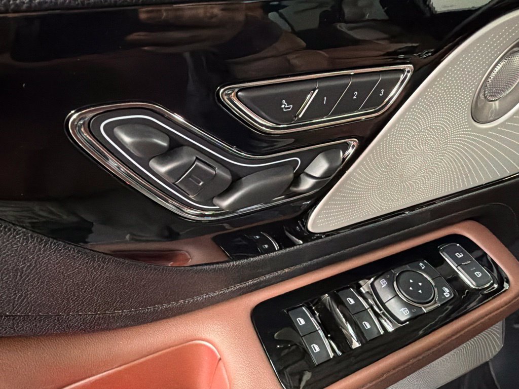 New 2027 Lincoln Aviator Reserve AWD/4WD image 28