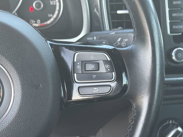 Used 2013 Volkswagen Beetle 2.0T FWD image 23
