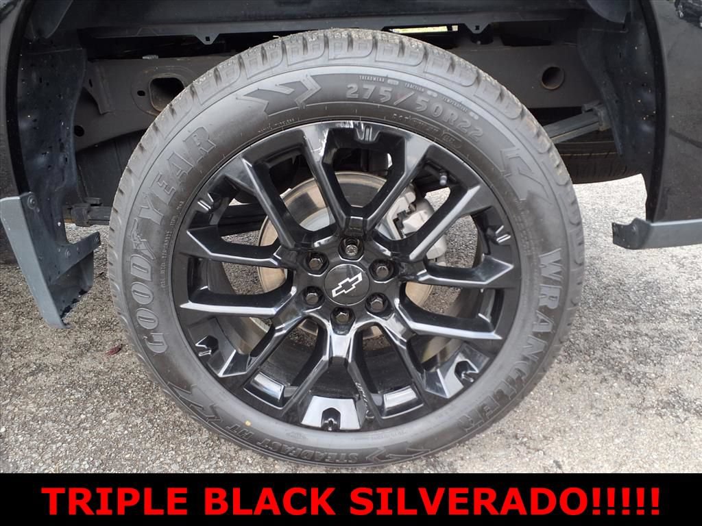 Used 2023 Chevrolet Silverado 1500 RST AWD/4WD image 5