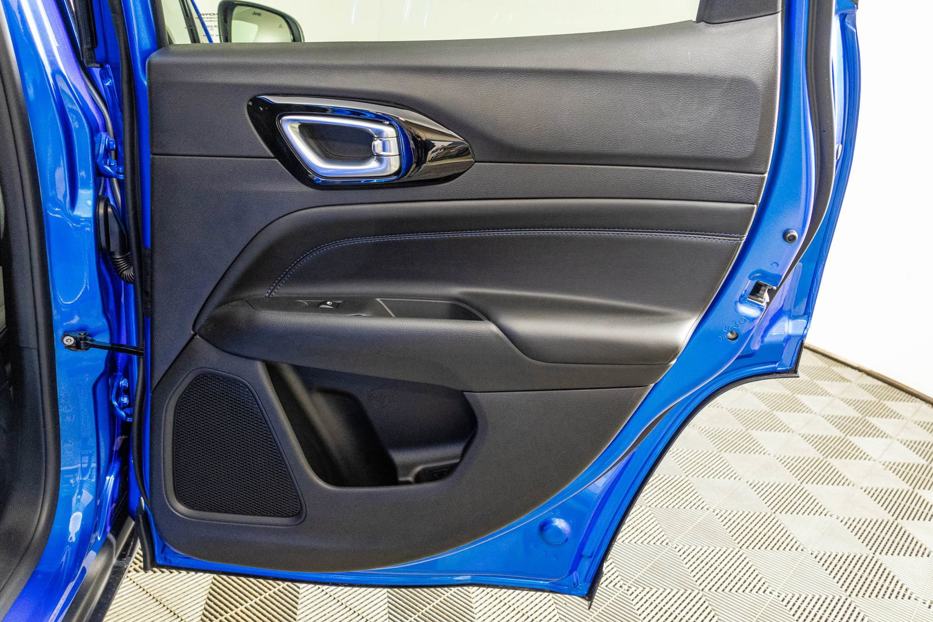 New 2026 Jeep Compass Latitude image 42