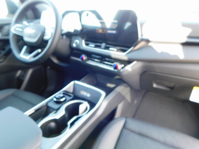 New 2026 Chevrolet Equinox LT w/ Convenience Package II image 18
