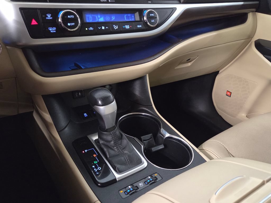Used 2015 Toyota Highlander Limited AWD/4WD image 24