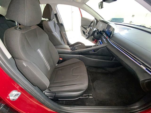 Used 2024 Hyundai Elantra SEL FWD image 37