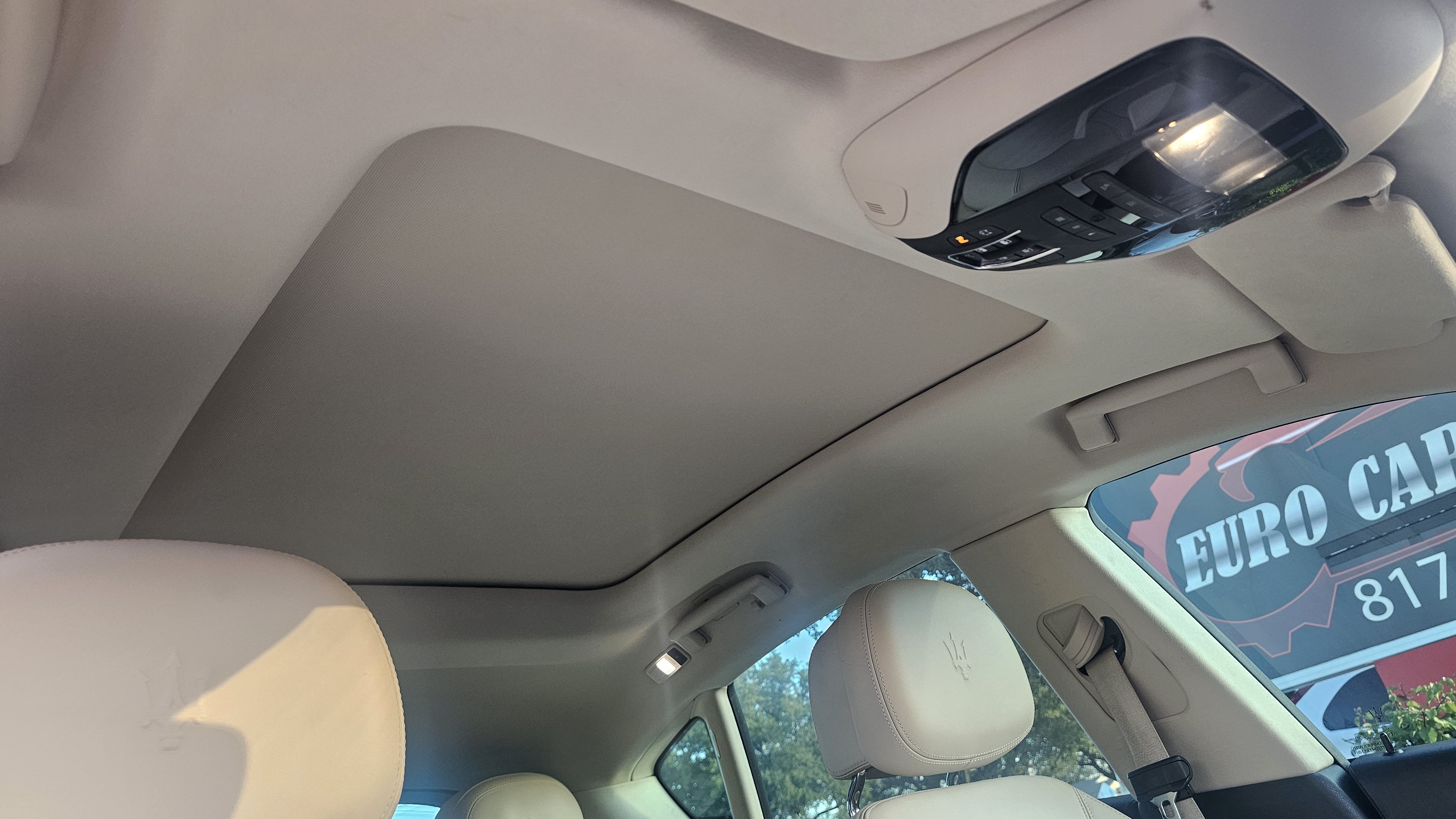 Used 2019 Maserati Levante GranLusso AWD/4WD image 39