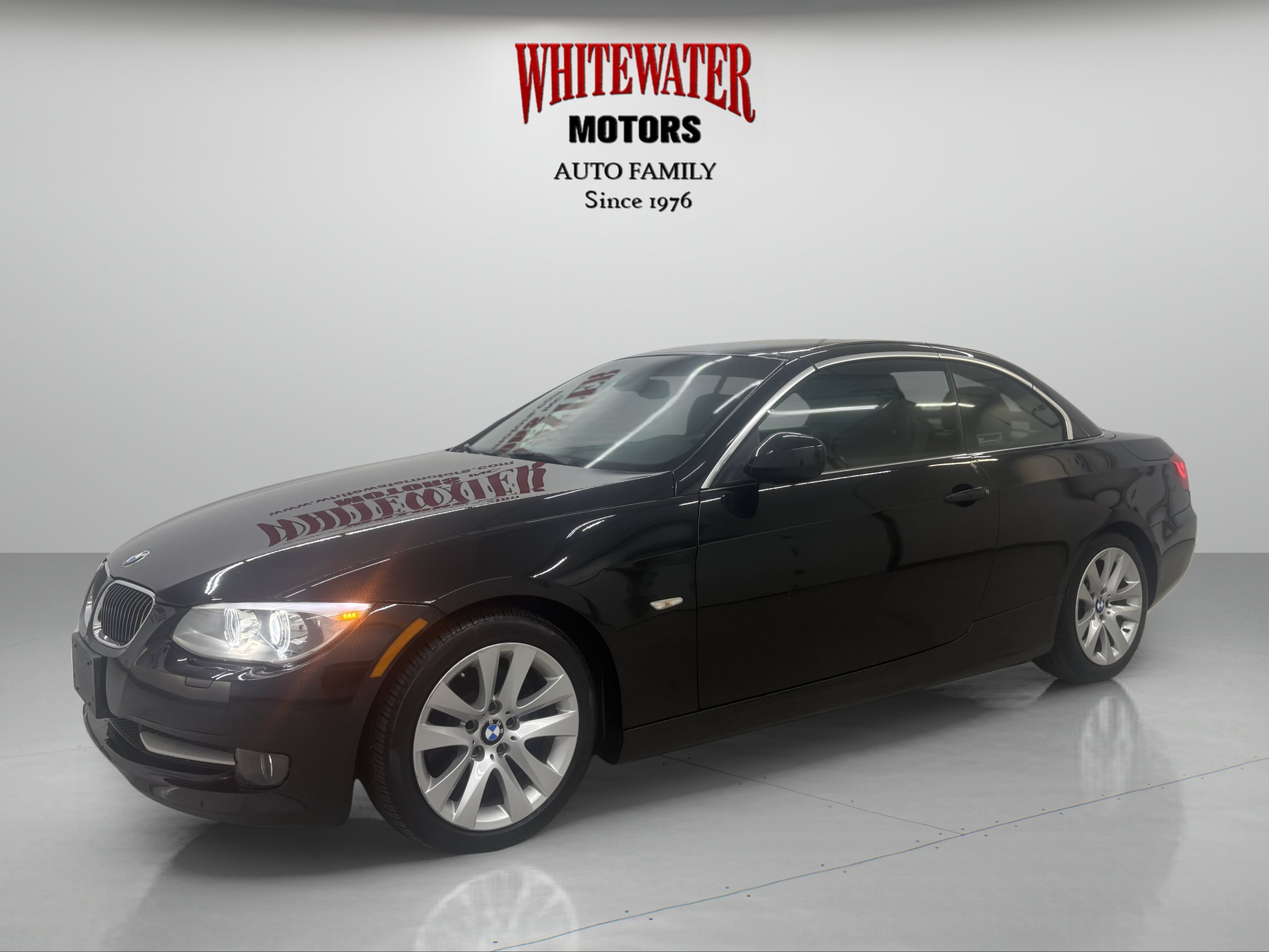 Used 2011 BMW 328i Convertible RWD image 2