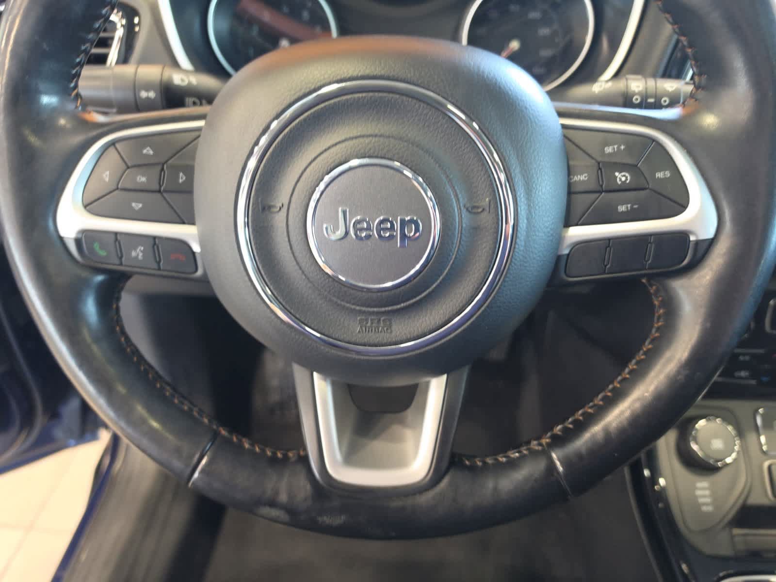 Used 2018 Jeep Compass Limited w/ Safe & Security Group AWD/4WD image 21