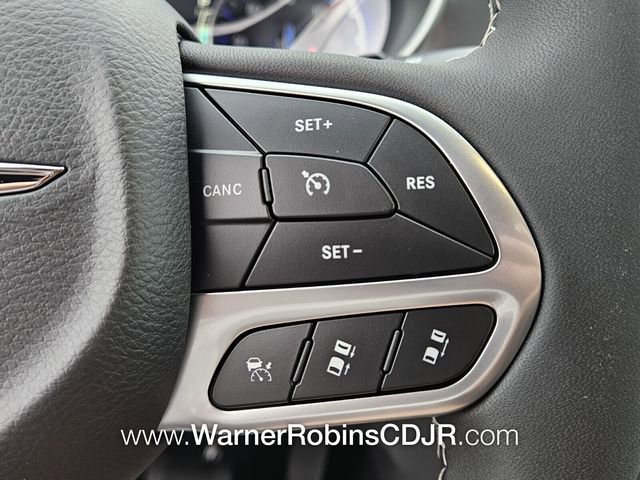 New 2026 Chrysler Pacifica Select image 27