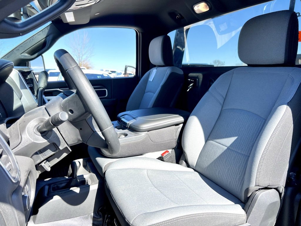 New 2024 RAM 4500 SLT w/ Quick Order Package 2YG SLT image 16