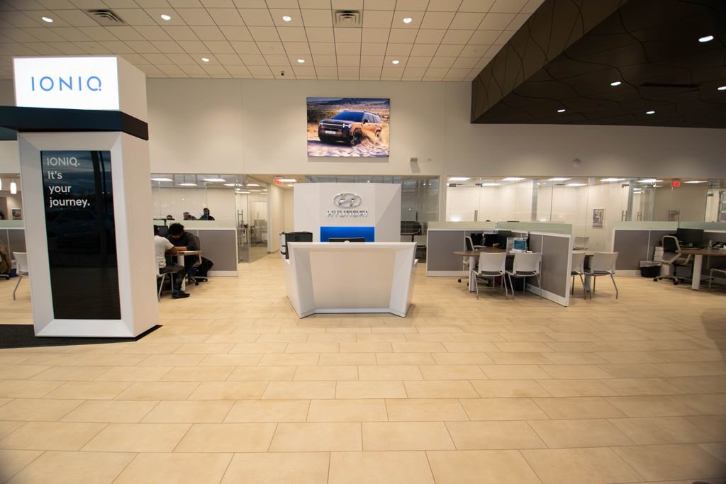 New 2025 Hyundai Venue Limited image 28