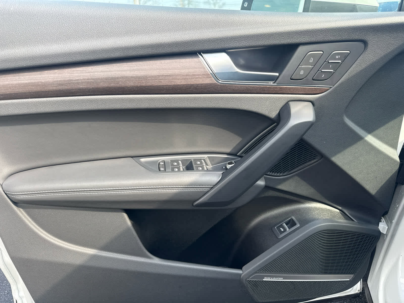 Used 2024 Audi Q5 2.0T Premium Plus w/ Premium Plus Package image 7