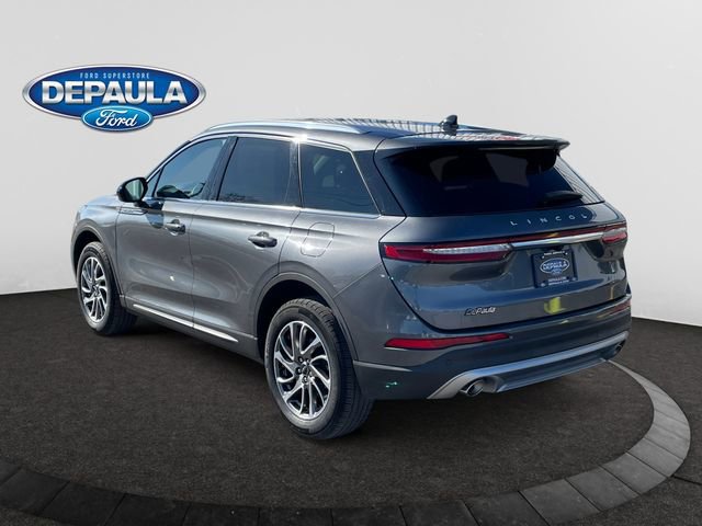 Used 2022 Lincoln Corsair AWD w/ Equipment Group 101A image 3