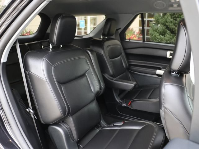 Certified 2023 Ford Explorer XLT w/ Equipment Group 202A AWD/4WD image 13