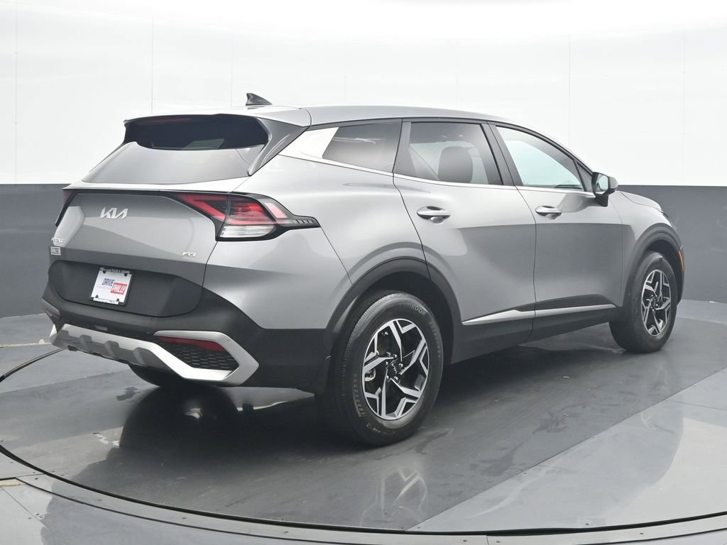 Used 2023 Kia Sportage LX AWD/4WD image 6