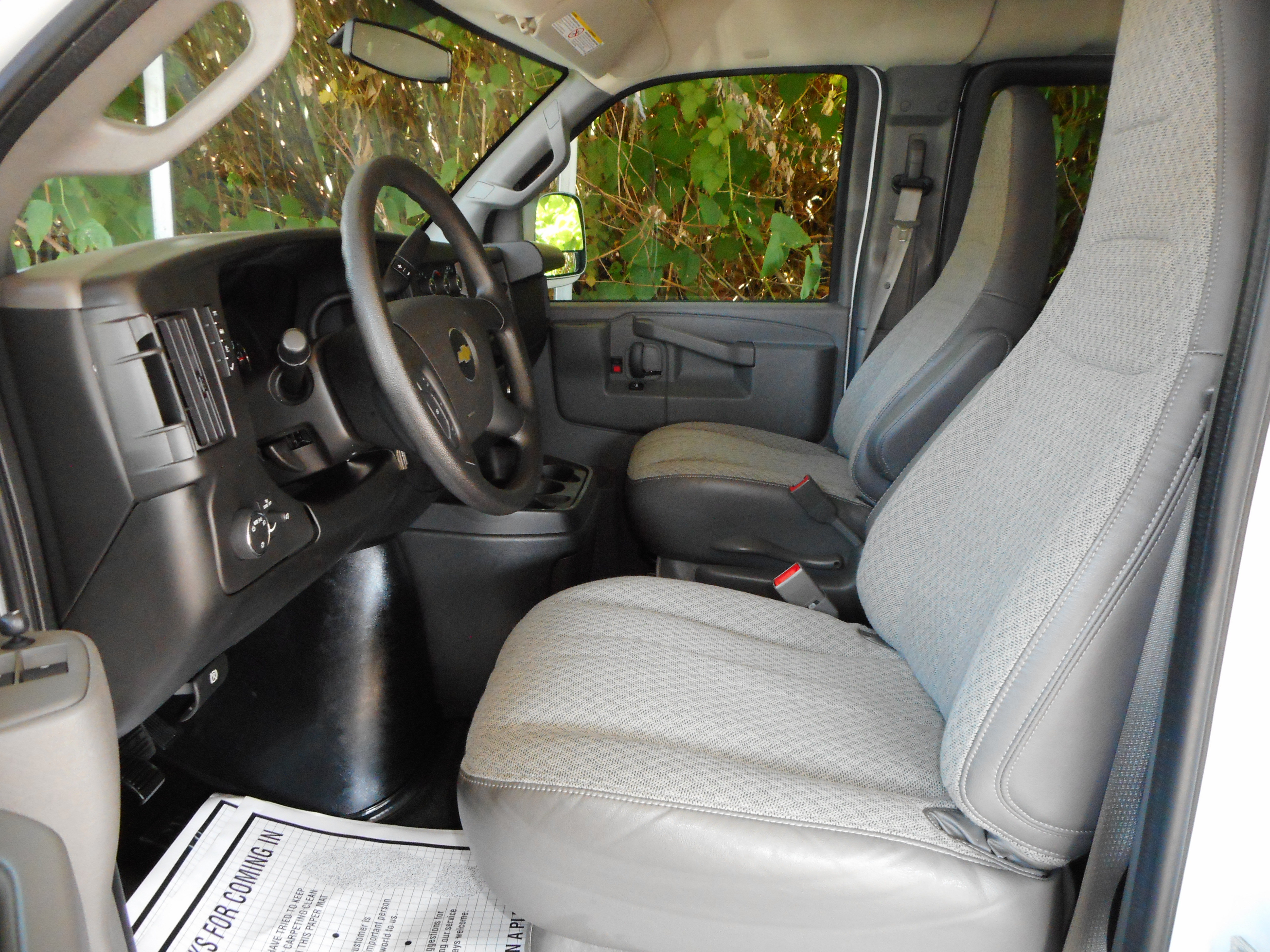 Used 2016 Chevrolet Express 3500 LT w/ LT Preferred Equipment Group RWD image 12