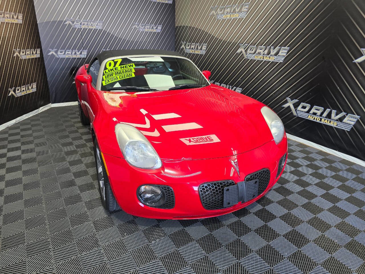 Used 2007 Pontiac Solstice GXP image 6