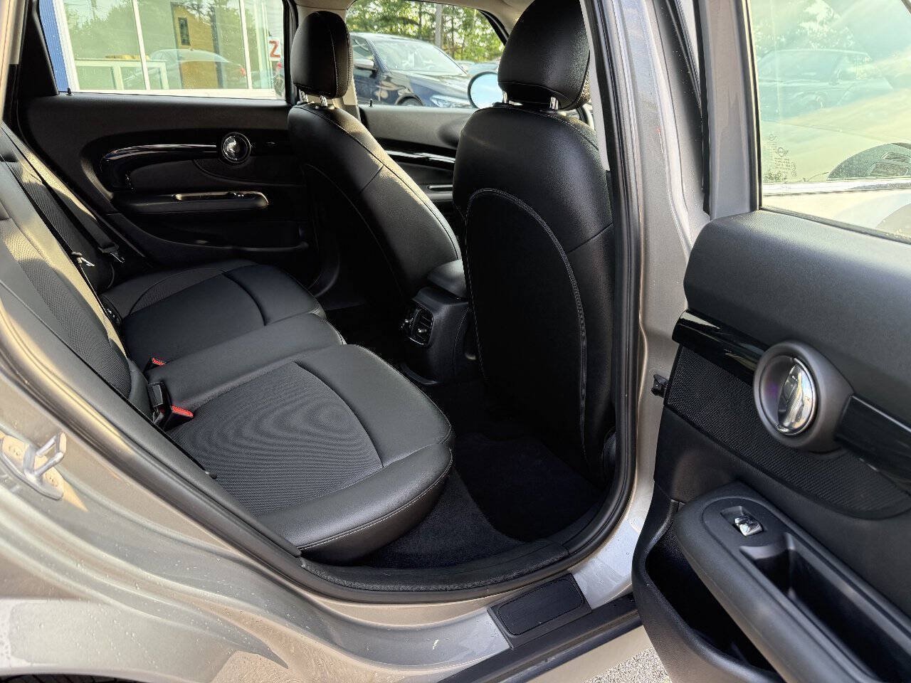 Used 2019 MINI Cooper Clubman ALL4 AWD/4WD image 14