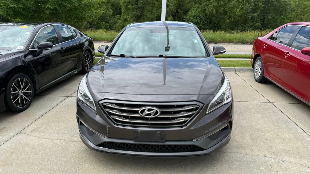 Used 2015 Hyundai Sonata Sport w/ Option Group 03 FWD image 1