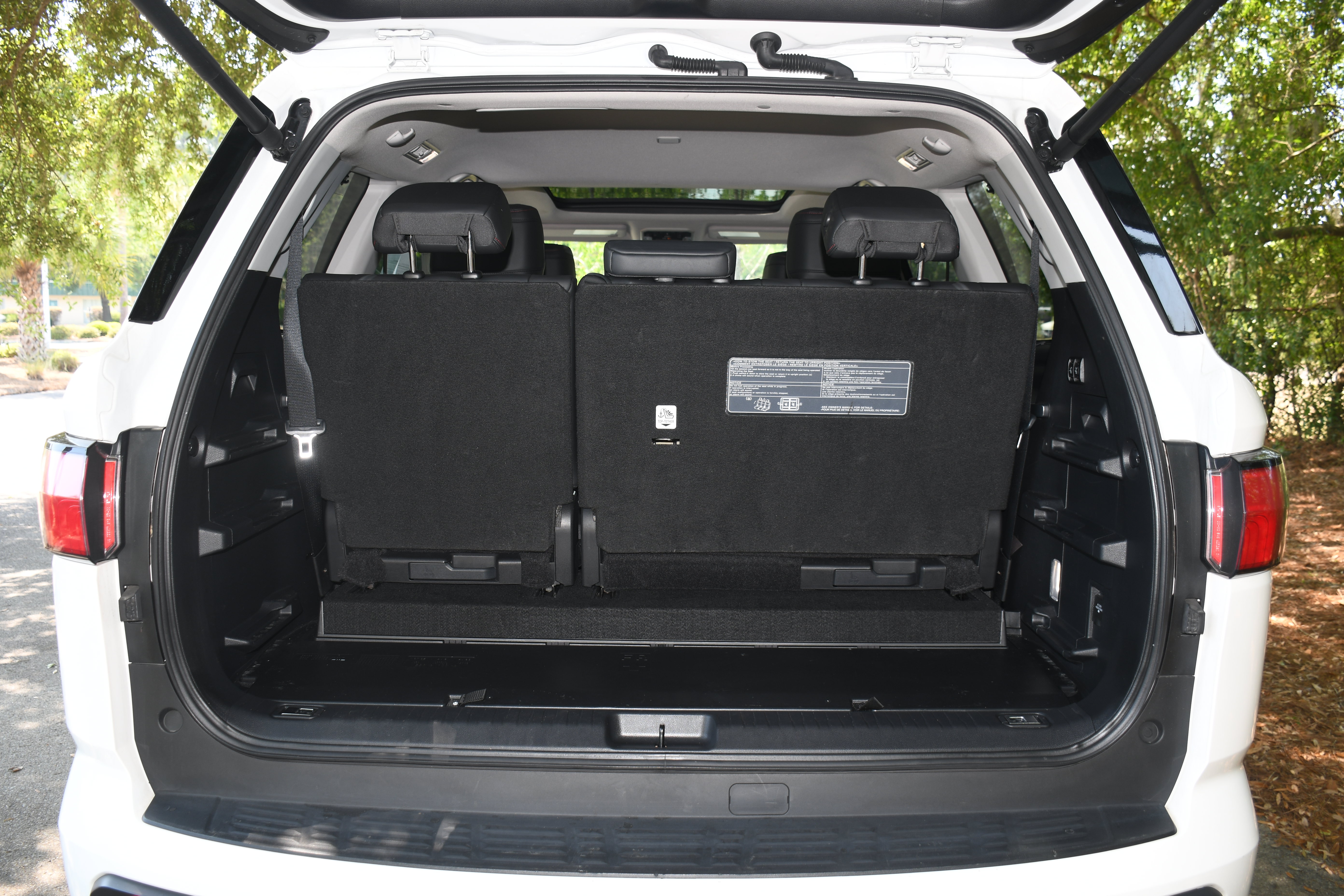 Used 2023 Toyota Sequoia TRD Pro AWD/4WD image 19